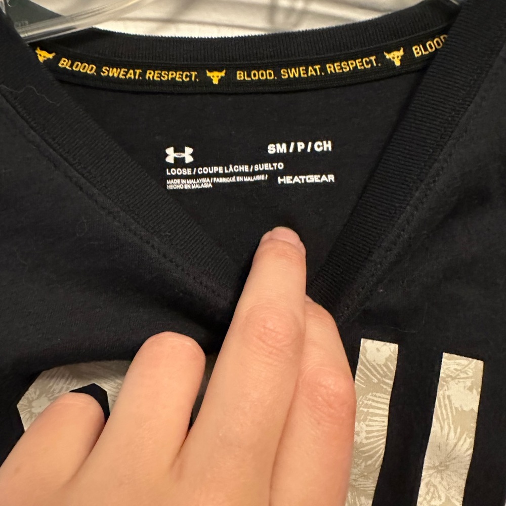 Under armor - Picture 2 of 2